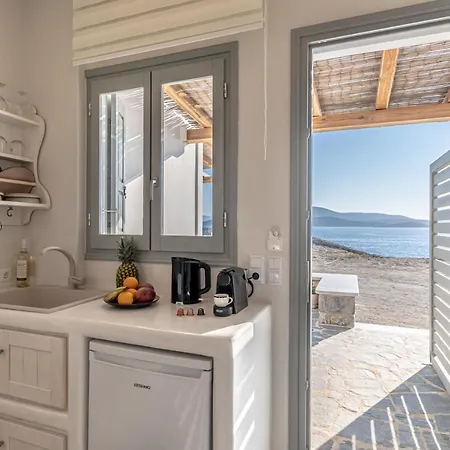 Porto Dema Luxury Schoinoussa