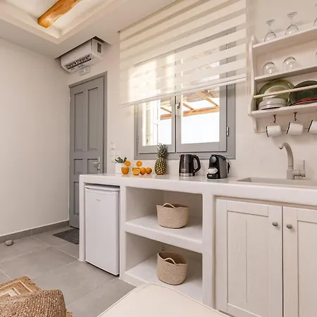 Porto Dema Luxury Schoinoussa