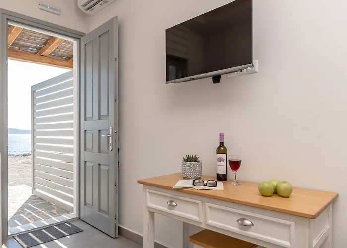 Hotel Porto Dema Luxury Schoinoussa