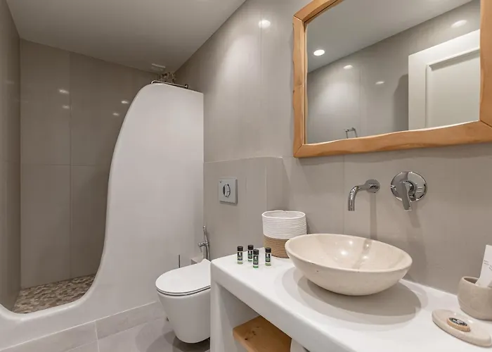 Porto Dema Luxury Schoinoussa