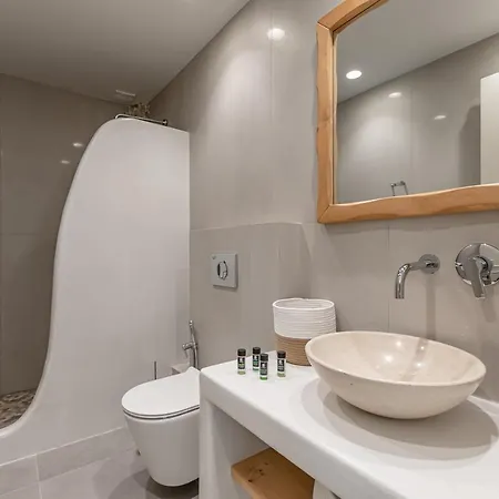 Porto Dema Luxury Schoinoussa
