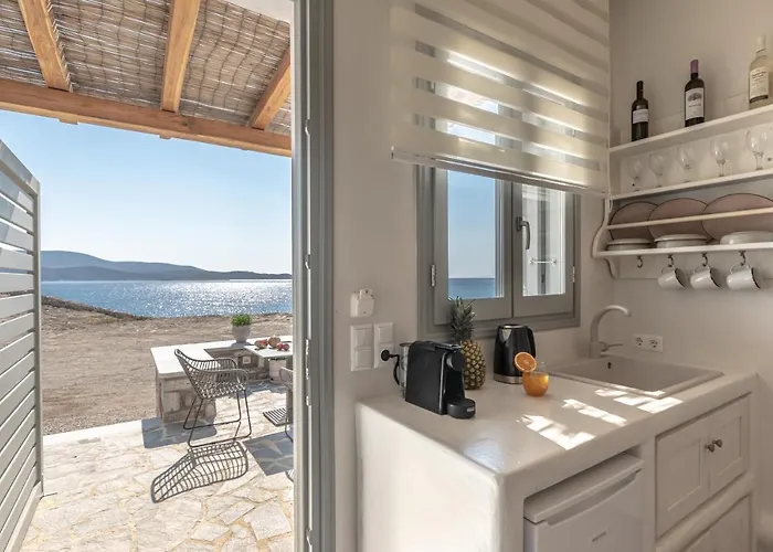 Porto Dema Luxury Hotel Schoinoussa